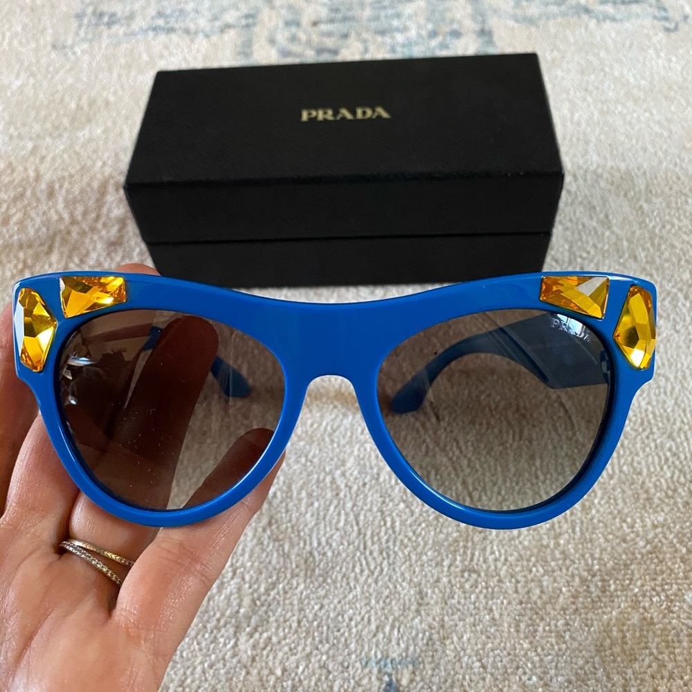 Authentic Prada sunglasses NEW
